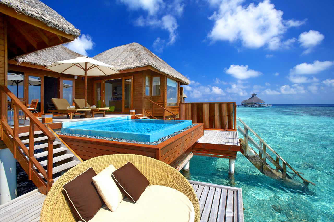 Huvafen Fushi ocean villa  with pool 