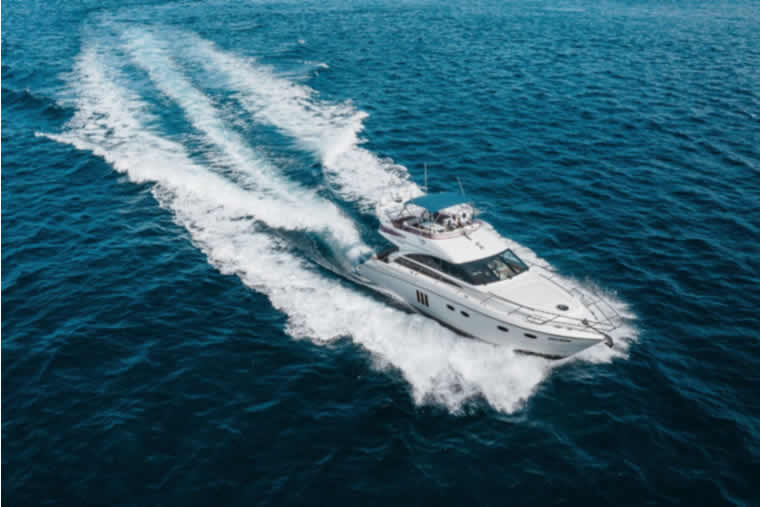 Luxury Yacht Cruising in maldives