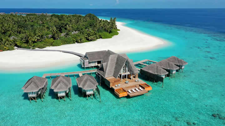 luxury overwater spa in maldives