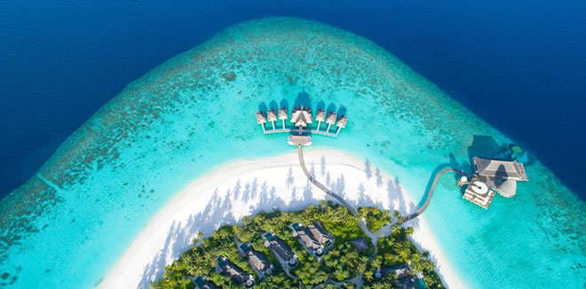 Anantara Kihavah Maldives Villas : overwater spa aerial