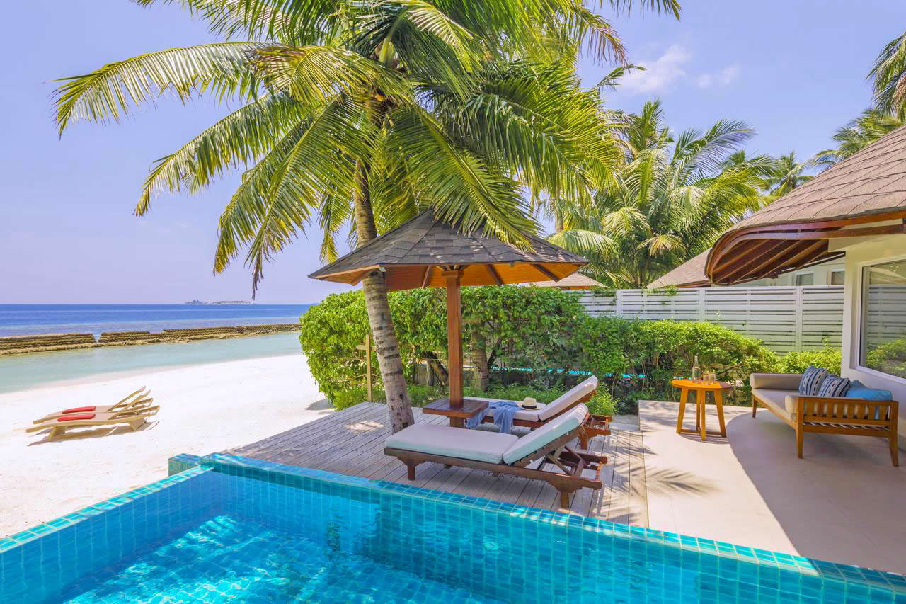 beach pool villa maldives