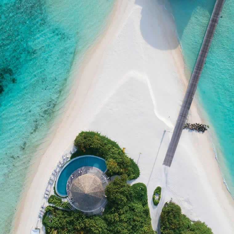 Le Méridien Maldives Resort: the beach