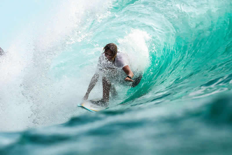 surfing in the maldives