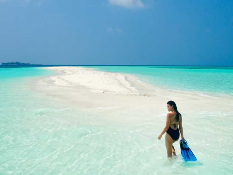 halaveli maldives