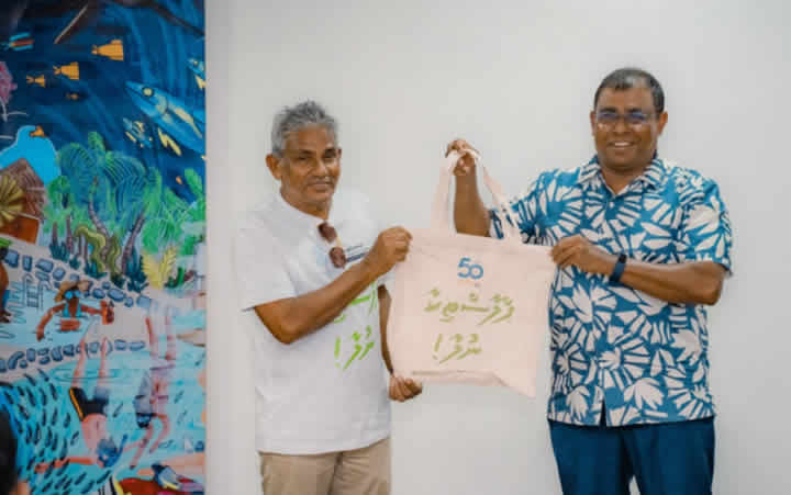 International Sustainable Award for ‘Plastic Aa Nulaa’ initiative