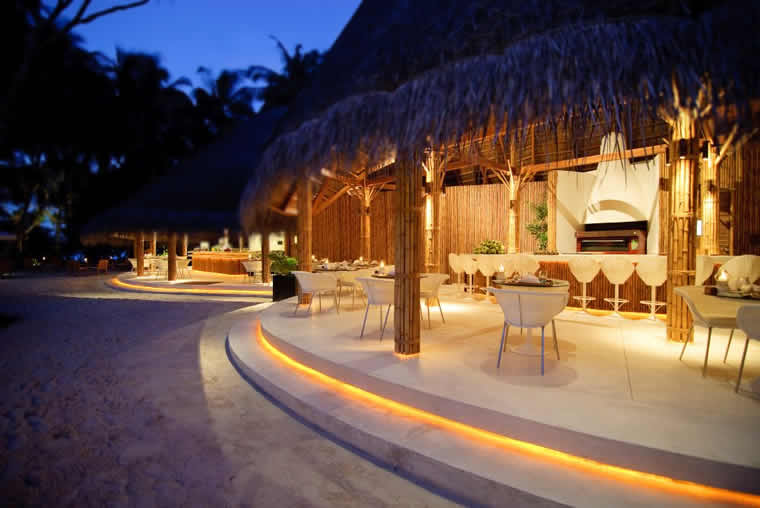 Palm Restaurant at Kuramathi Maldives