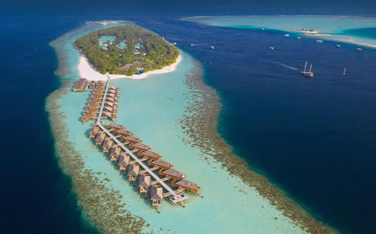 time with your family in maldives 2023