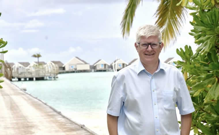 John Rogers as General Manager in maldives