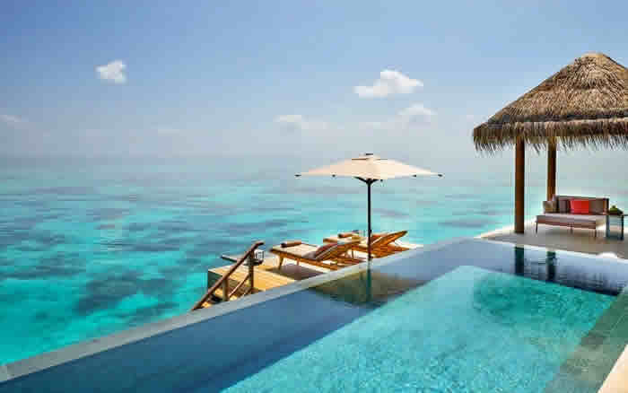 luxury water pool villa