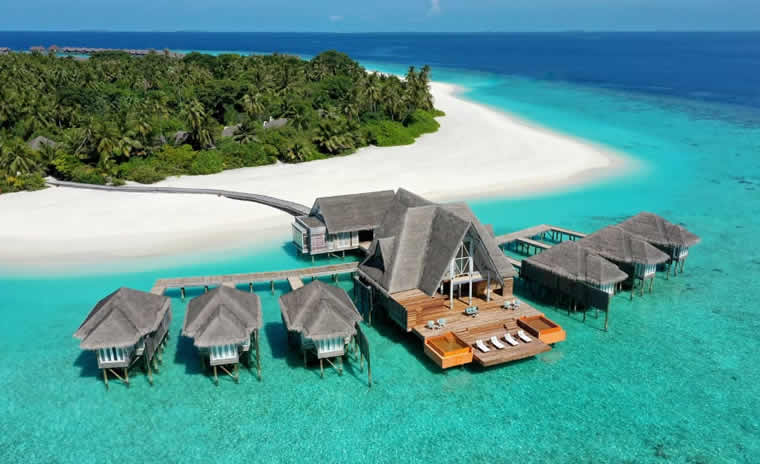 luxury overwater spa in maldives