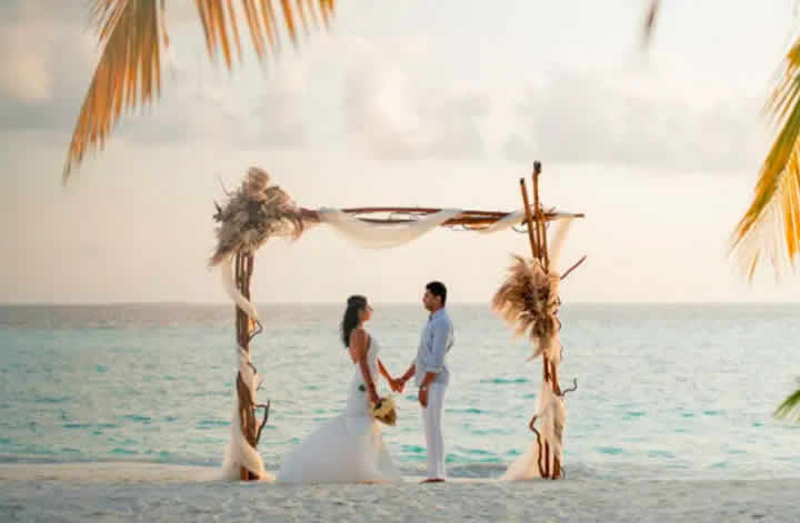 your wedding album in maldives