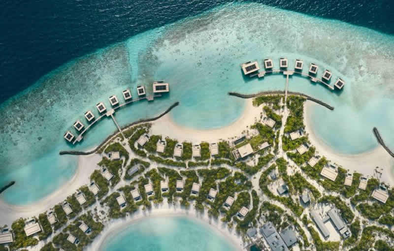 The Ritz Carlton Maldives, Fari Islands Appoints Dan Drebing as Food & Beverage Director for debut Maldives resort 