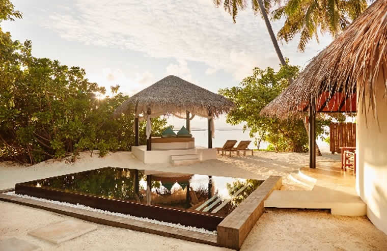 beach pool villa maldives