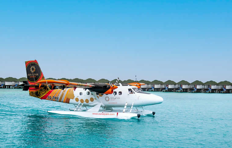 seaplane in maldives